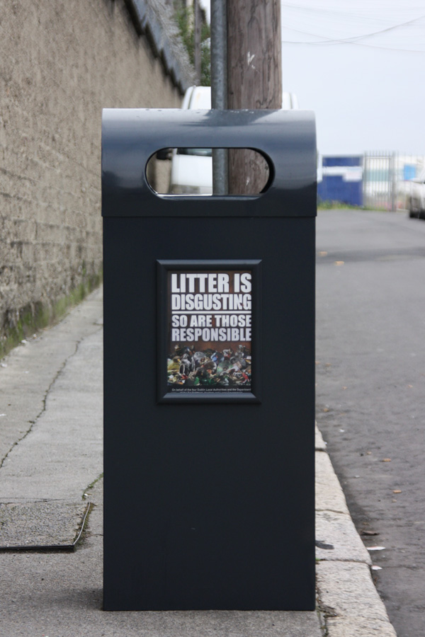 IMG_4127_a.jpg - Disgusted bin, Dublin, Ireland