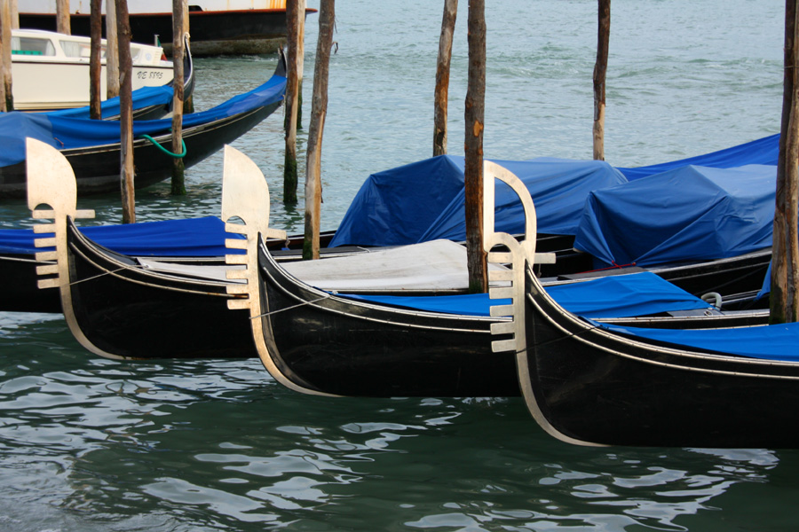 IMG_4905_a.jpg - Gondolas, Venice, Italy