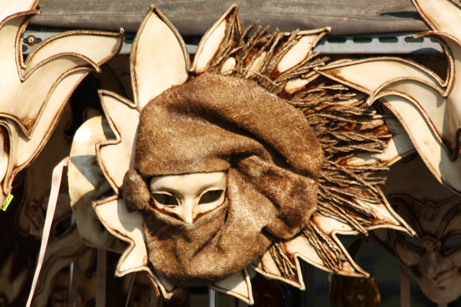 IMG_5236_a.jpg - Veiled mask, Venice, Italy